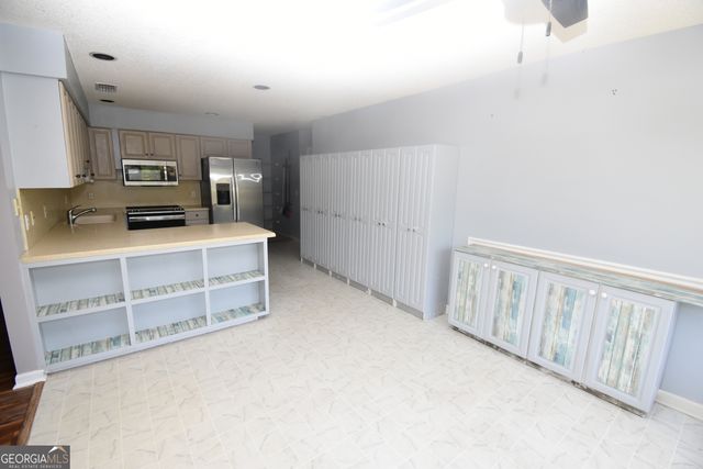26 Northeaster Court, Woodbine, GA 31569