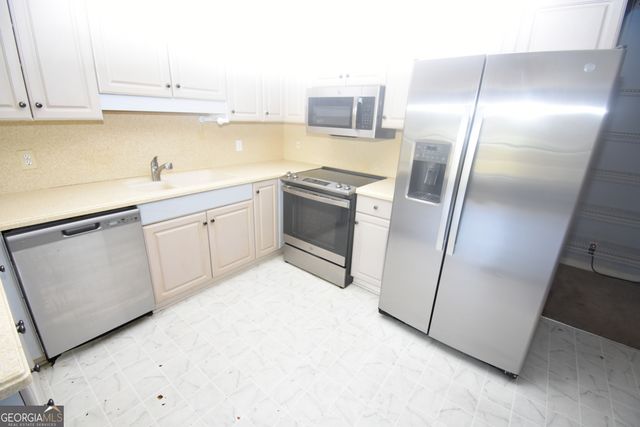 26 Northeaster Court, Woodbine, GA 31569
