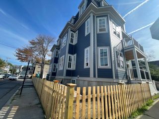 35 Richardson 1, Somerville, MA 02145
