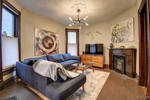 40 15th Street, Buffalo, NY 14213