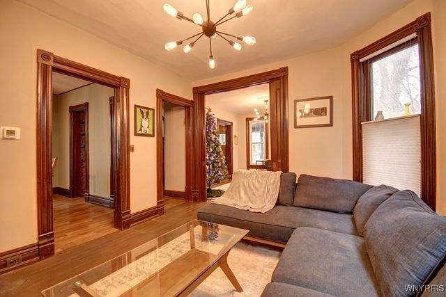 40 15th Street, Buffalo, NY 14213