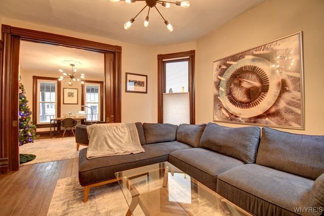 40 15th Street, Buffalo, NY 14213