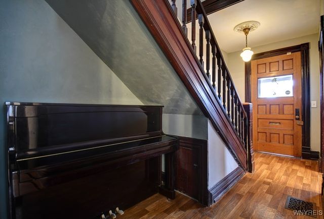 40 15th Street, Buffalo, NY 14213