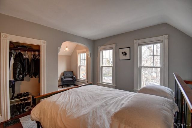 40 15th Street, Buffalo, NY 14213