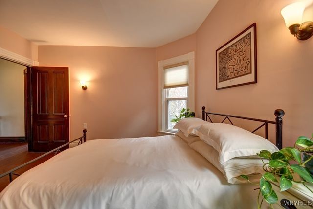 40 15th Street, Buffalo, NY 14213