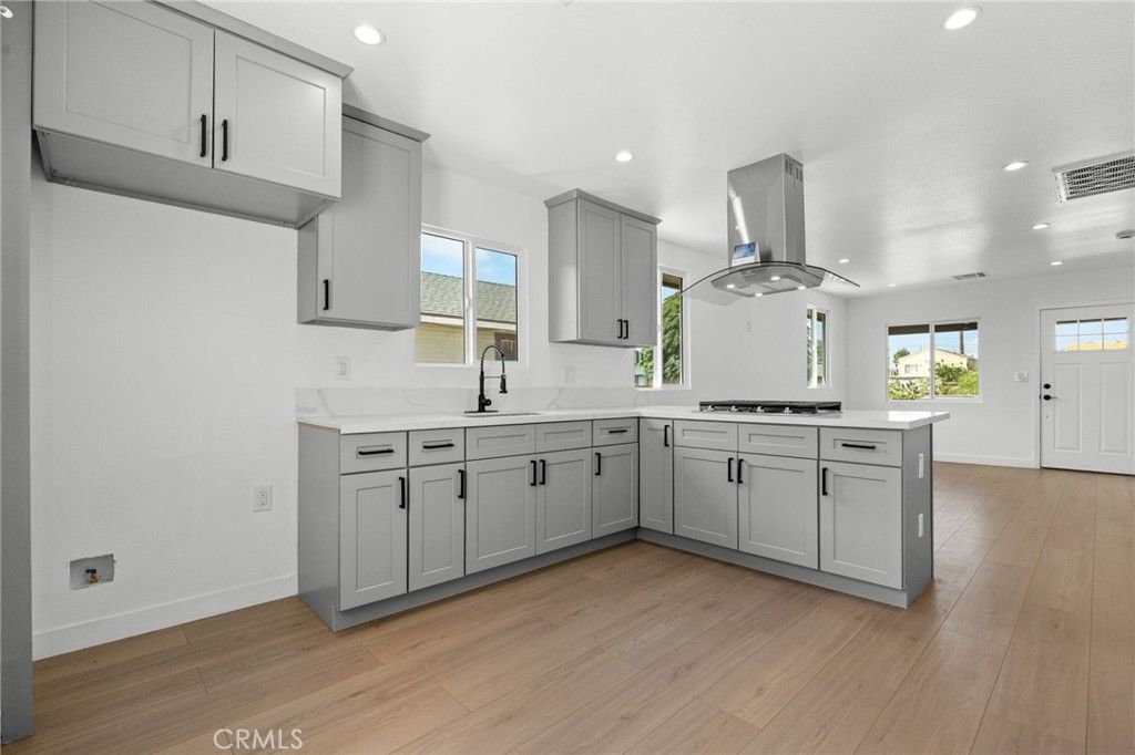 3818 Crawford, Los Angeles, CA 90011 — photo 5