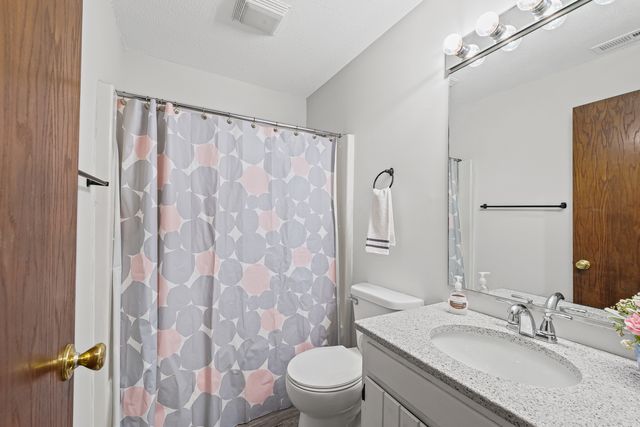 1302 Christopher Circle 4, Urbana, IL 61802