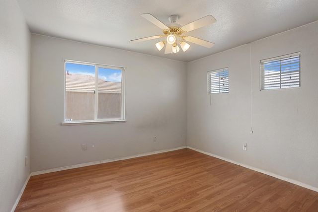 1726 Hastings Dr, Manteca, CA 95336