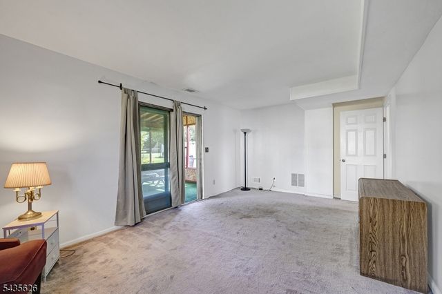 21 Hillery Dr, Mount Olive Twp., NJ 07836