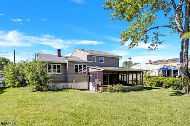 21 Hillery Dr, Mount Olive Twp., NJ 07836