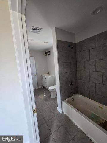 40-J RUSSEL SMITH, Lawrence, NJ 08648