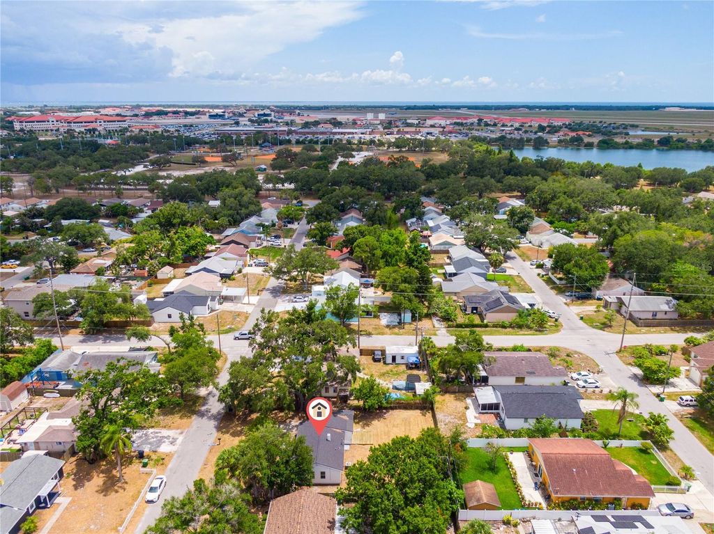 Image 19 of property listing at 6711 S GABRIELLE STREET, Tampa, FL 33611