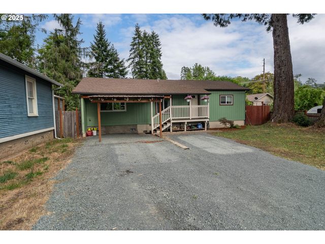 314 S CEDAR St, Drain, OR 97435