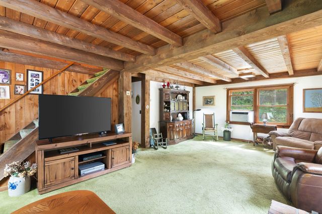 49 Oles Drive, Guilford, VT 05301