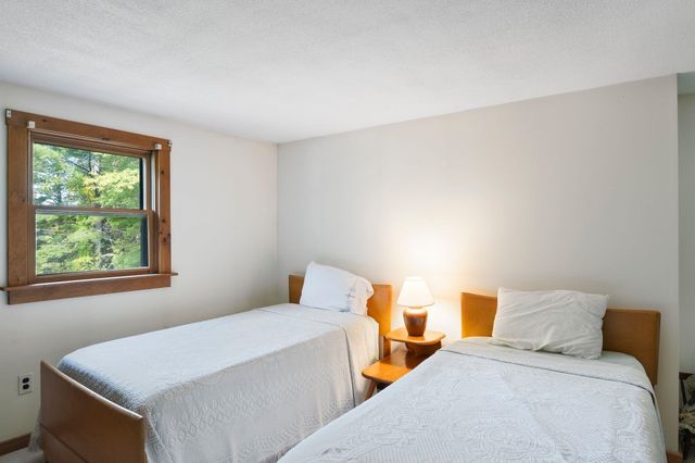 49 Oles Drive, Guilford, VT 05301
