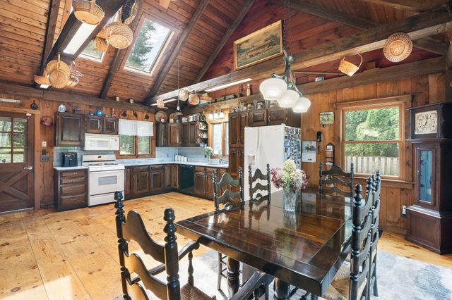 49 Oles Drive, Guilford, VT 05301
