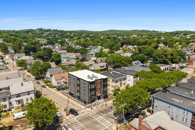 4471 Washington St 8, Boston, MA 02131