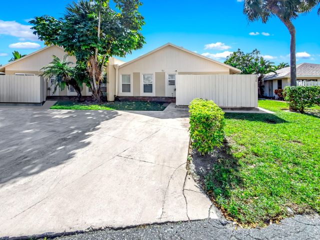 226 SE 1st Circle, Boynton Beach, FL 33435