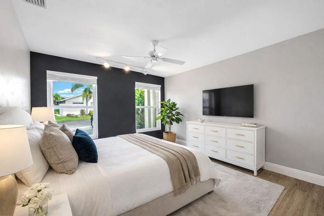 226 SE 1st Circle, Boynton Beach, FL 33435