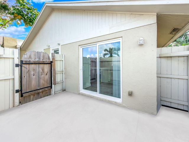 226 SE 1st Circle, Boynton Beach, FL 33435