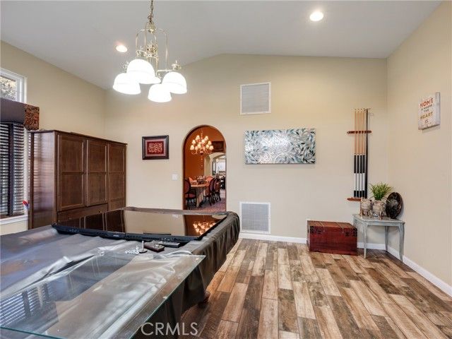 19237 Estancia, Apple Valley, CA 92308