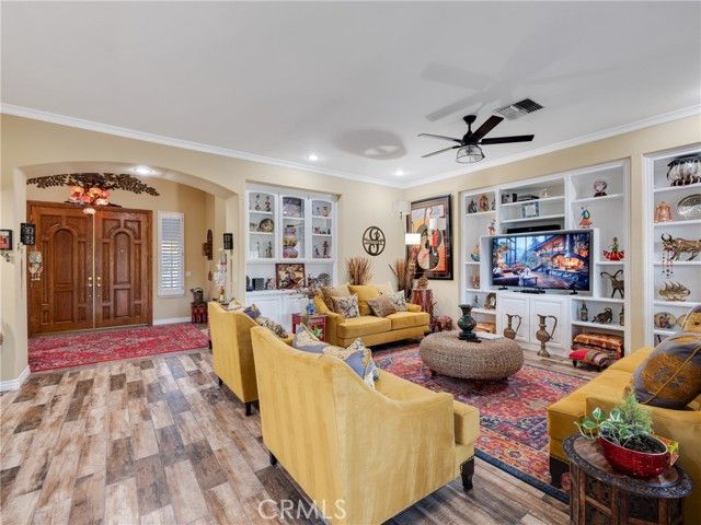 19237 Estancia, Apple Valley, CA 92308