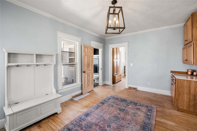 951 24th Street, Des Moines, IA 50312
