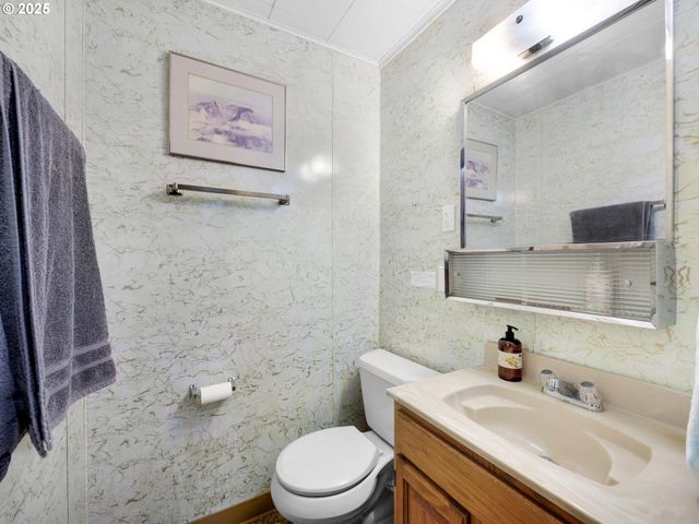 4463 PACIFIC, Cannon Beach, OR 97110