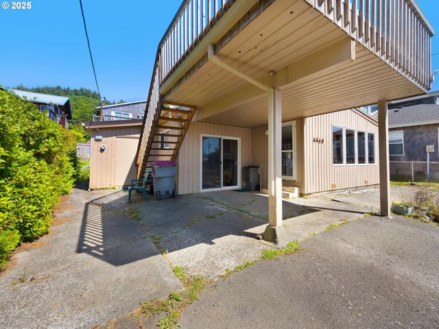 4463 PACIFIC, Cannon Beach, OR 97110