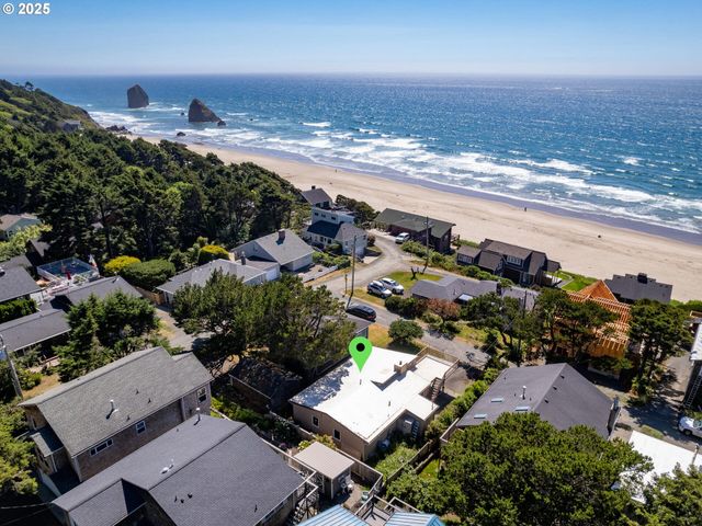 4463 PACIFIC, Cannon Beach, OR 97110