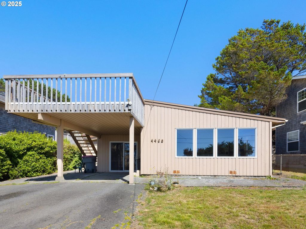 4463 PACIFIC, Cannon Beach, OR 97110
