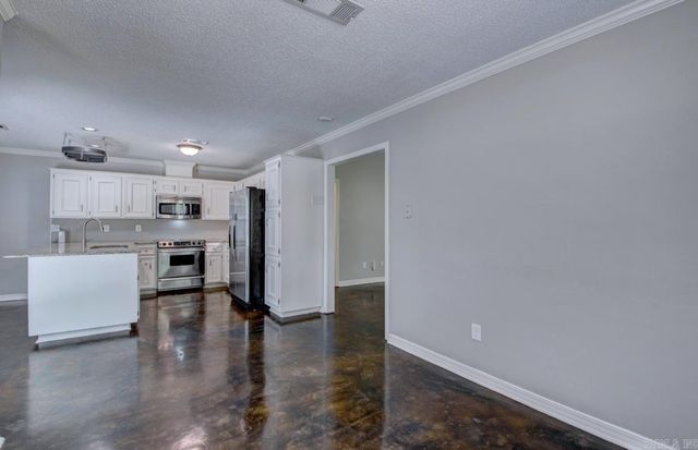 43 Yazoo Circle, Maumelle, AR 72113