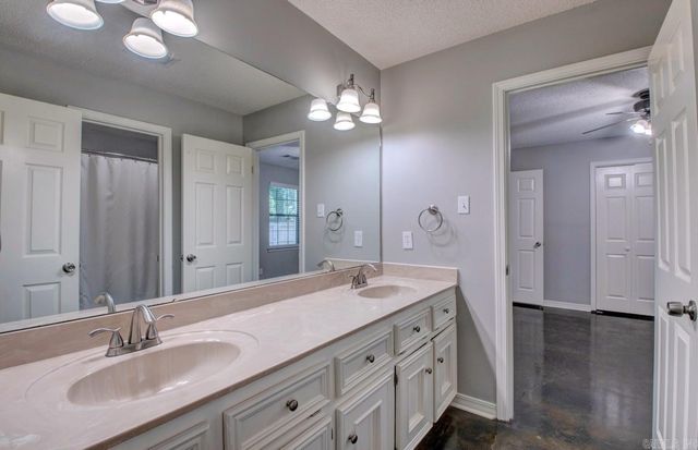 43 Yazoo Circle, Maumelle, AR 72113