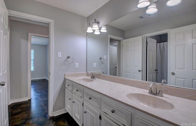 43 Yazoo Circle, Maumelle, AR 72113