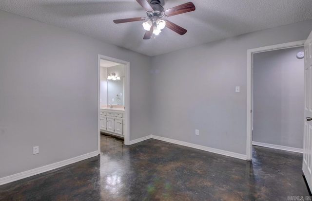 43 Yazoo Circle, Maumelle, AR 72113