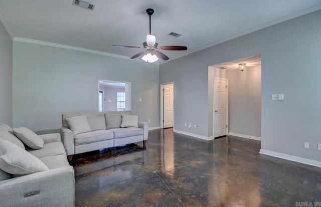 43 Yazoo Circle, Maumelle, AR 72113