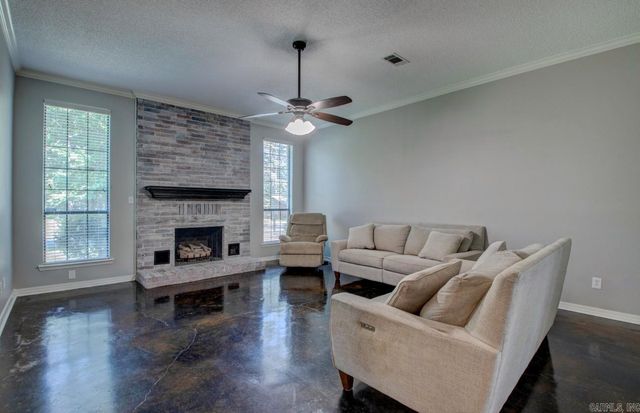 43 Yazoo Circle, Maumelle, AR 72113
