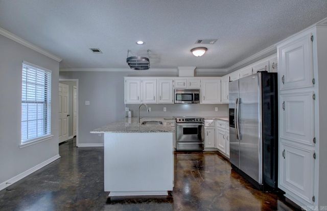 43 Yazoo Circle, Maumelle, AR 72113