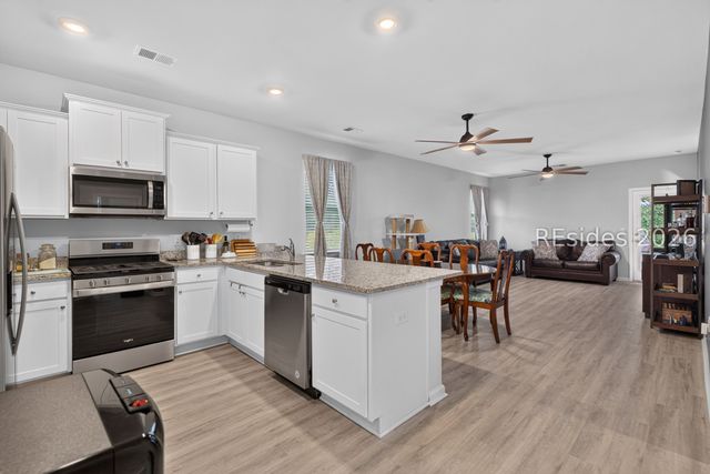 1869 Sanctum St, Ridgeland, SC 29936