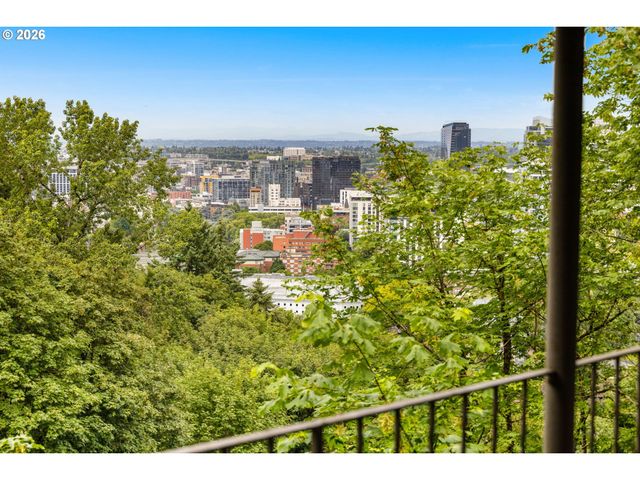 1225 Sw RIVINGTON Dr, Portland, OR 97201