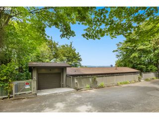 1225 Sw RIVINGTON Dr, Portland, OR 97201