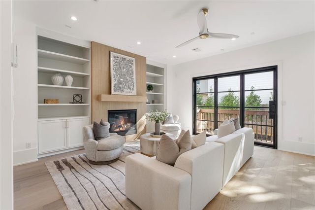 3815 Oberlin Street, Houston, TX 77005