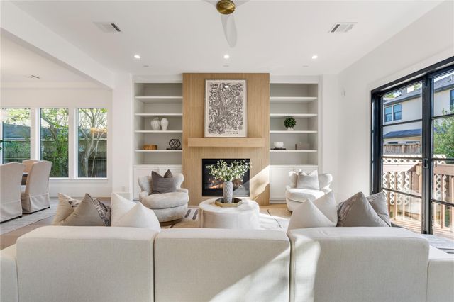 3815 Oberlin Street, Houston, TX 77005