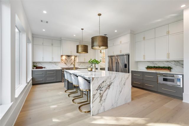 3815 Oberlin Street, Houston, TX 77005