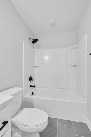 602 Granbury PVT Drive, Hendersonville, TN 37075