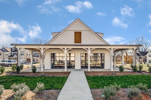 602 Granbury PVT Drive, Hendersonville, TN 37075