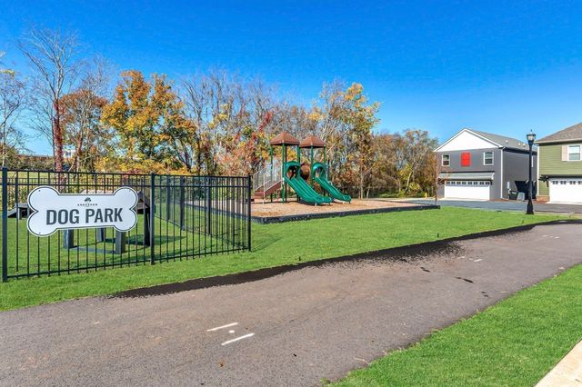 602 Granbury PVT Drive, Hendersonville, TN 37075