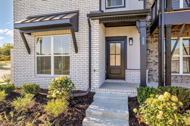 602 Granbury PVT Drive, Hendersonville, TN 37075