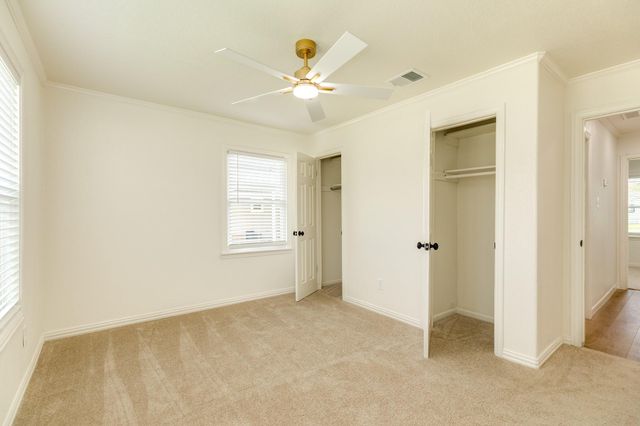 508 Center Way Street, Lake Jackson, TX 77566