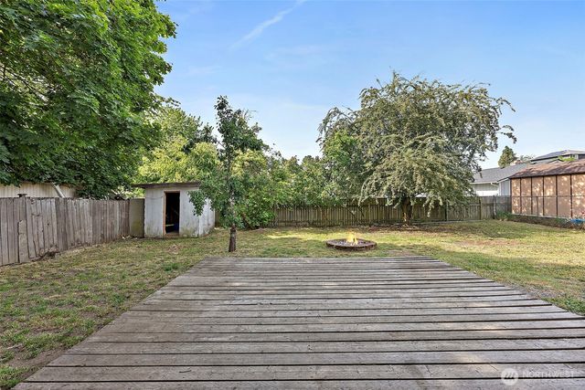 1010 S 88th Street, Tacoma, WA 98444
